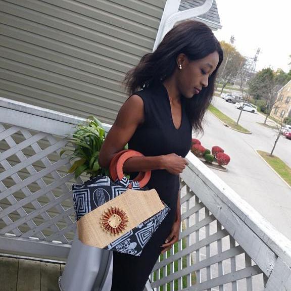 Bamileke Hand Woven Raffia Fibers African Basket Bag with Wood Handle - Medium